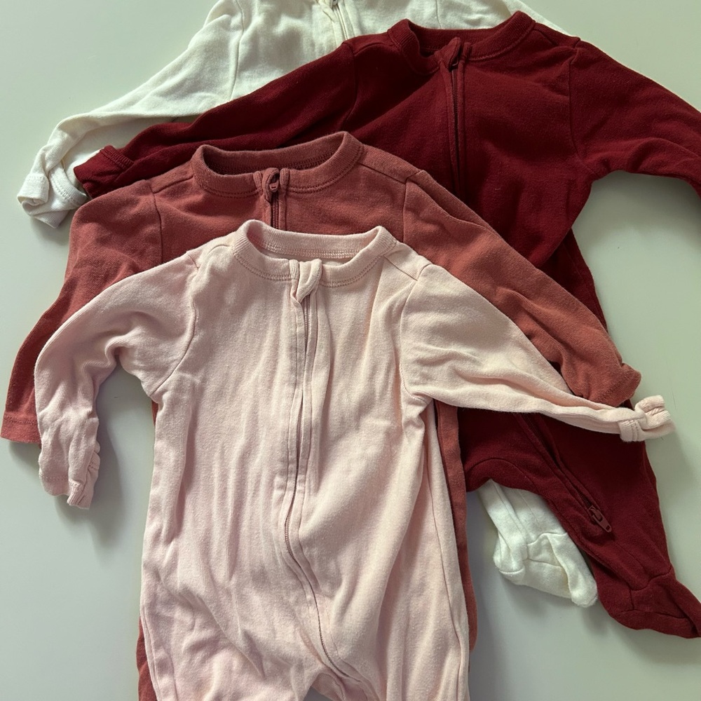 Old Navy sleepers bundle